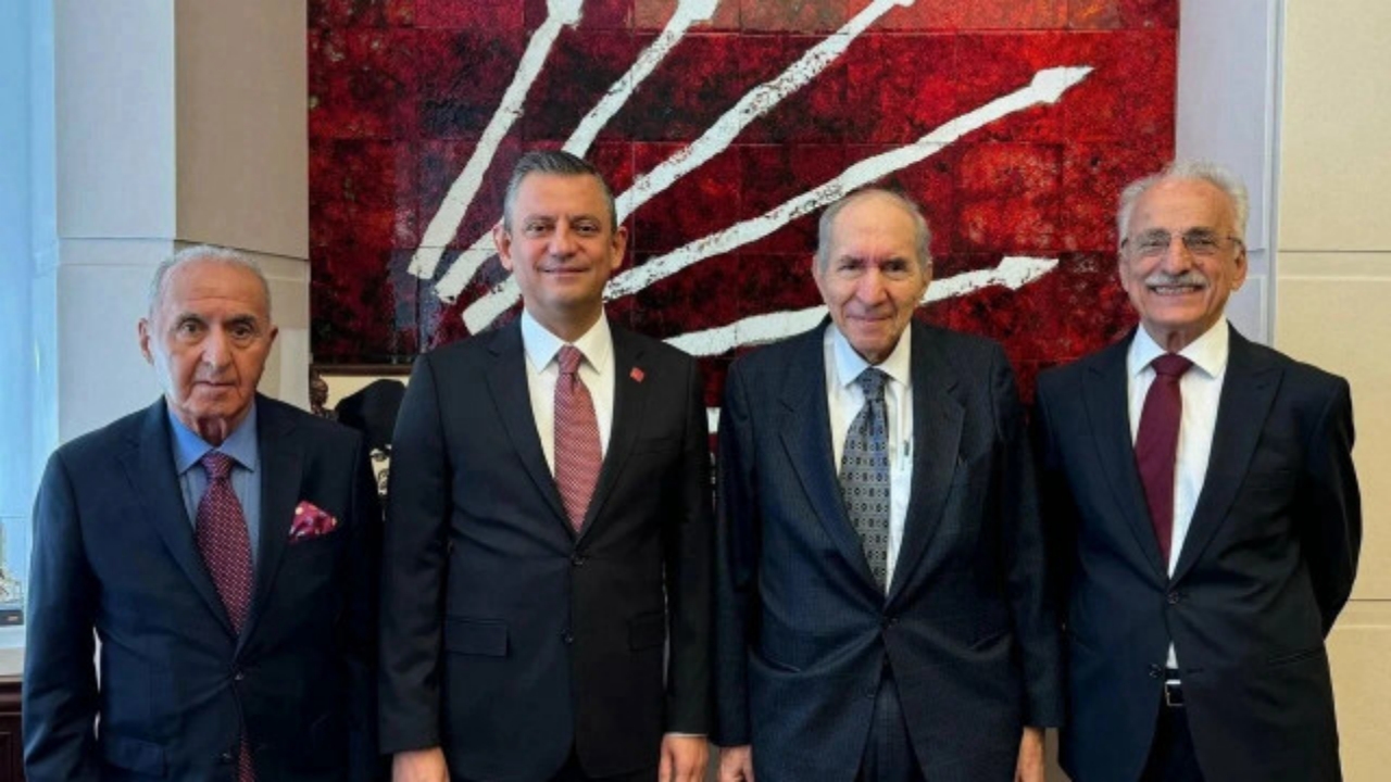 Foto - CHP’ye çok büyük şok! Genel başkan entübe edildi