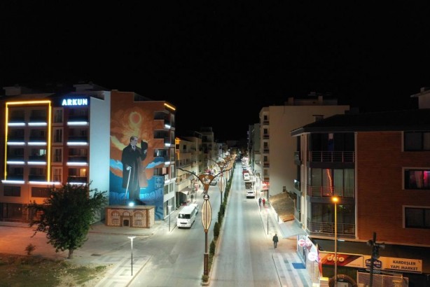 Foto - CHP’ye her yol mubah! Bir yanda HDP ile ortaklık bir yanda kemalistlere yalakalık