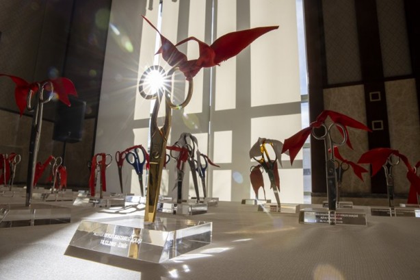 Foto - CHP'ye parmak ısırtacak koleksiyon! Bu da Cumhurbaşkanı Erdoğan'ın 'heykel' sergisi