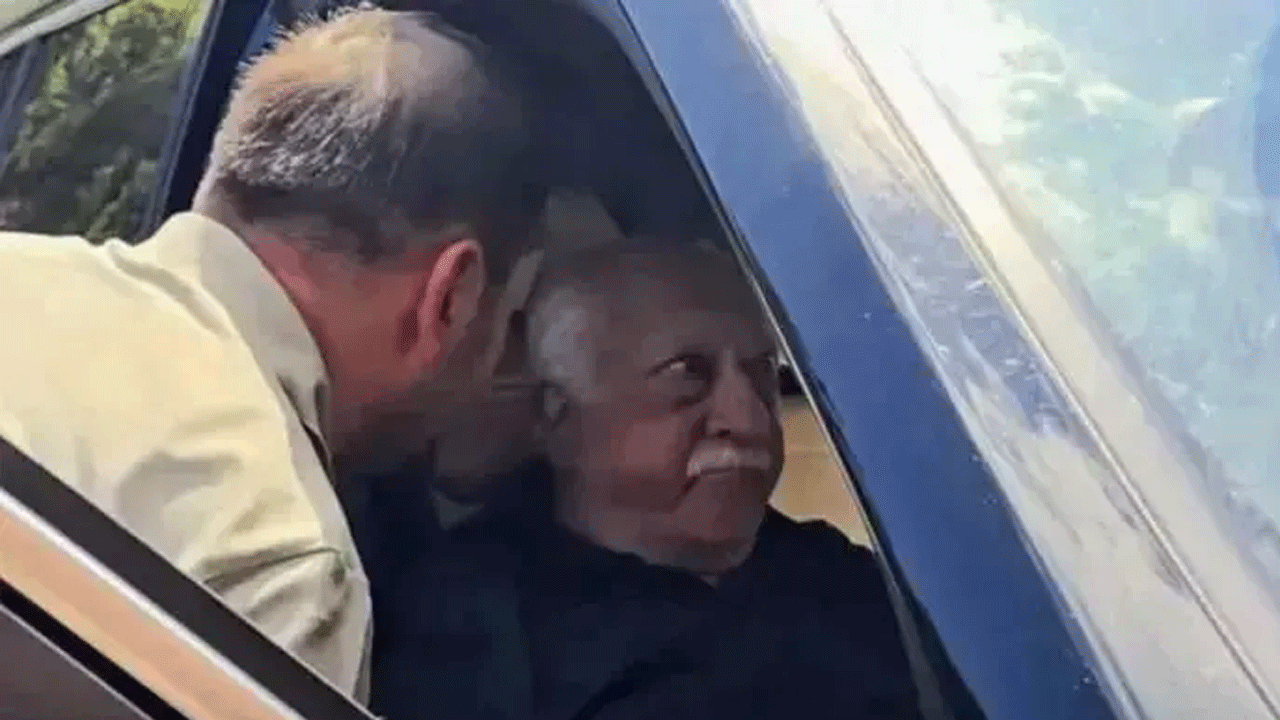 Foto - CIA ihanet üssü kurdu! Öcalan'ı verip FETÖ’yü aldılar