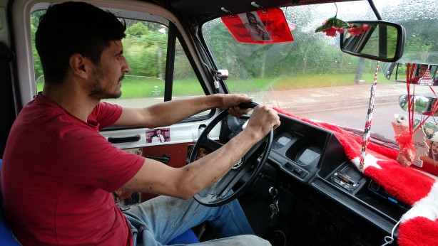 Foto - Çiçek Abbas detay... Hurda minibüsün son hali şaşına çevirdi!