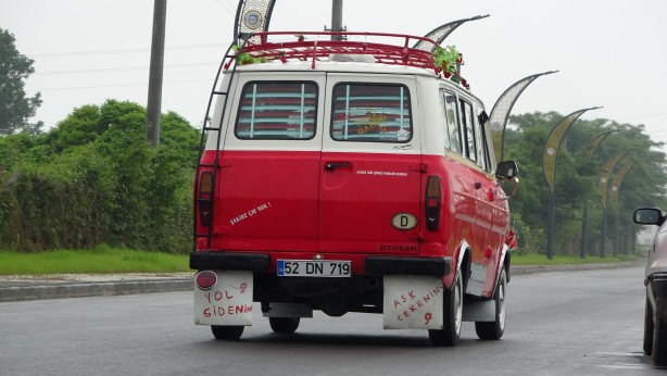 Foto - Çiçek Abbas detay... Hurda minibüsün son hali şaşına çevirdi!