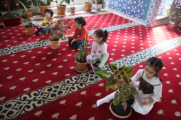 Foto - "Çiçekli Cami" çocuklara emanet
