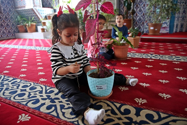 Foto - "Çiçekli Cami" çocuklara emanet