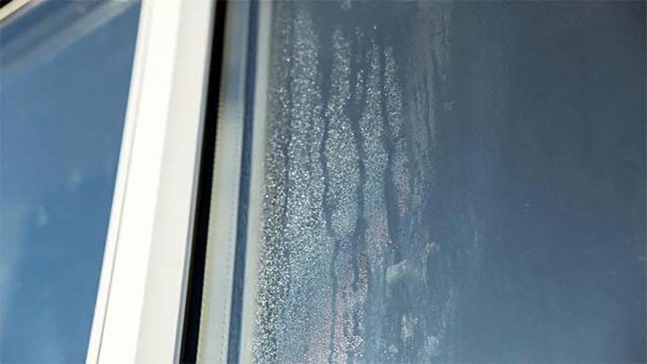 Foto - Çift cam arası buhar nasıl temizlenir? İşte etkili yöntemler!