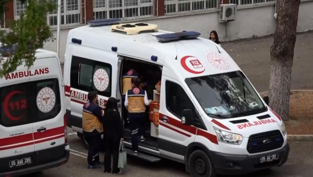 Foto - Çiğ köfte yiyen 6 öğrenci hastaneye kaldırıldı