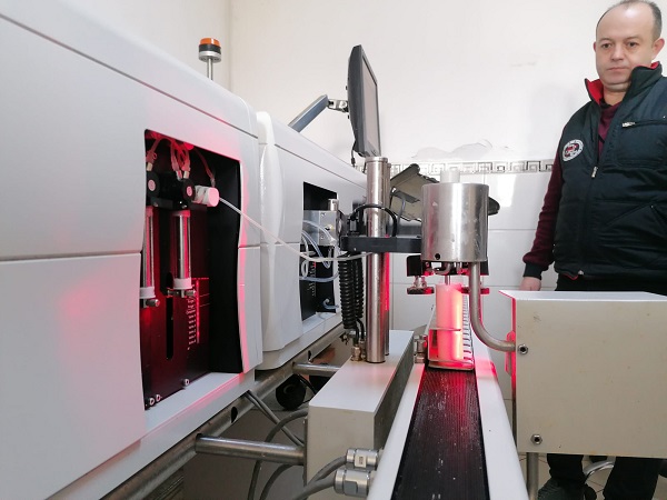 Foto - Çiğ sütler işte böyle analiz ediliyor! 