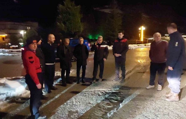 Foto - Çığın altında kalan operatör kurtarıldı