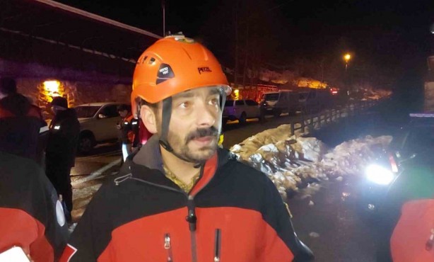 Foto - Çığın altında kalan operatör kurtarıldı