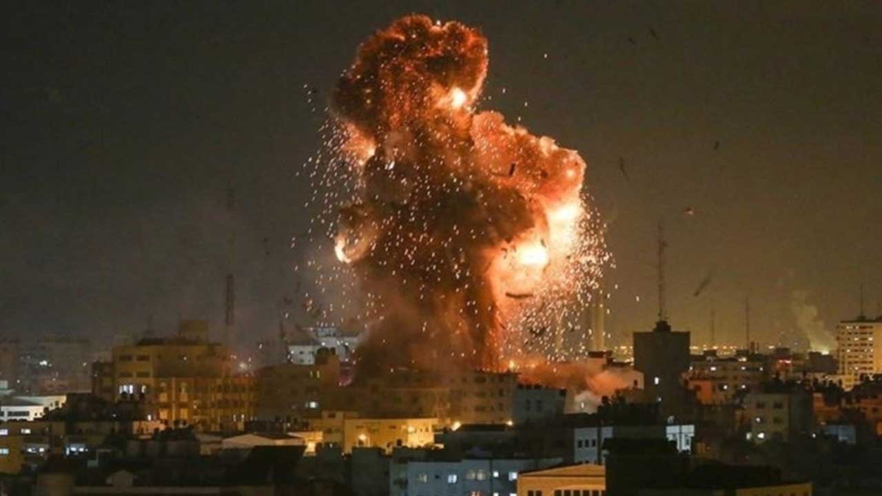 Foto - Cihat Yaycı, Suriye'de büyük tehlikeyi duyurdu: Herkes sus pus