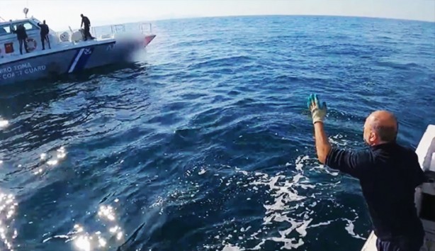 Foto - Cihat Yaycı Türkiye'ye ilan etti: Zürafa Adası'na gideceğim