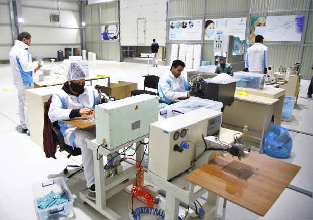 Foto - Cihazlar Türkiye'den gönderilmişti! Azerbaycan'da koronavirüse karşı üretim başladı