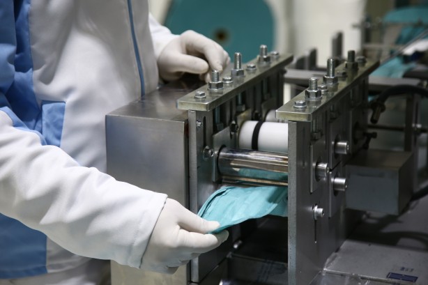 Foto - Cihazlar Türkiye'den gönderilmişti! Azerbaycan'da koronavirüse karşı üretim başladı