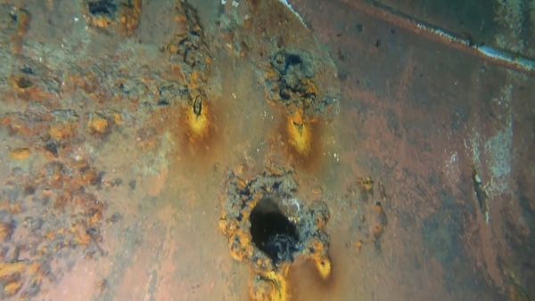 Foto - Çıkarılmazsa çok büyük risk! Denizin dibinde bir sanayi kompleksi