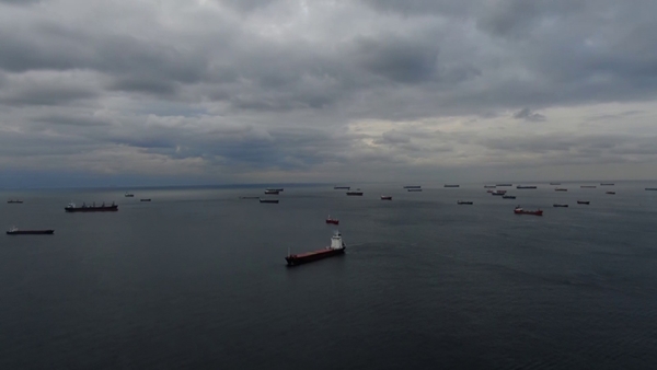 Foto - Çıkarılmazsa çok büyük risk! Denizin dibinde bir sanayi kompleksi