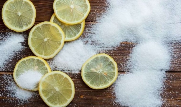 Foto - Cildinizdeki tüm sorunları limonla çözebilirsiniz: Dünyaca ünlü markalar çöpe! Cildinizdeki o renk değişimine dikkat!