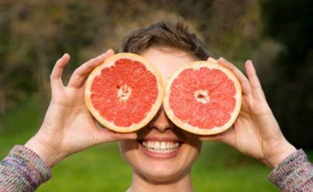 Foto - Cildinizi seviyorsanız greyfurt tüketin!
