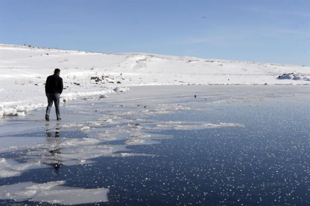 Foto - Çıldır Gölü buz tuttu