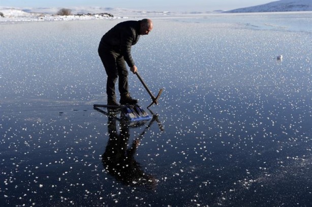Foto - Çıldır Gölü buz tuttu