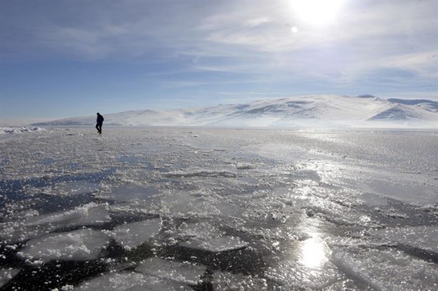 Foto - Çıldır Gölü buz tuttu