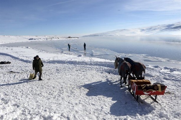 Foto - Çıldır Gölü buz tuttu