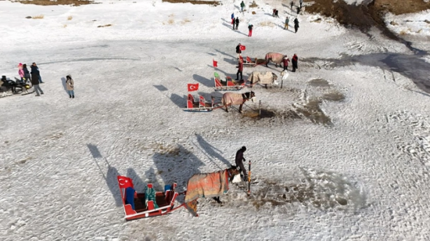 Foto - Çıldır Gölünde güzel şeyler oluyor