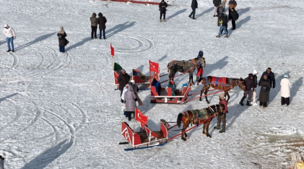 Foto - Çıldır Gölünde güzel şeyler oluyor