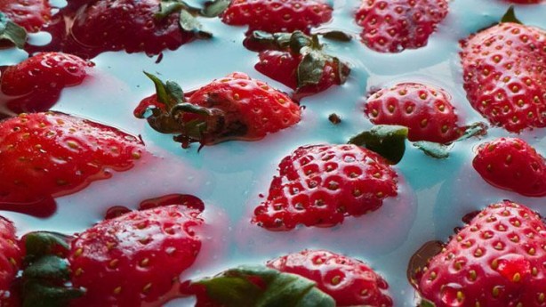 Foto - 'Çilek yaprağı yenir mi' demeyin! Zehirli değilmiş, böbrek taşlarını tek tek atıyor