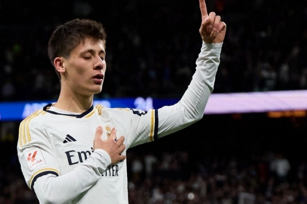 Çılgınlar gibi destek büyüyor! Arda’ya büyük övgünün sebebi belli oldu…