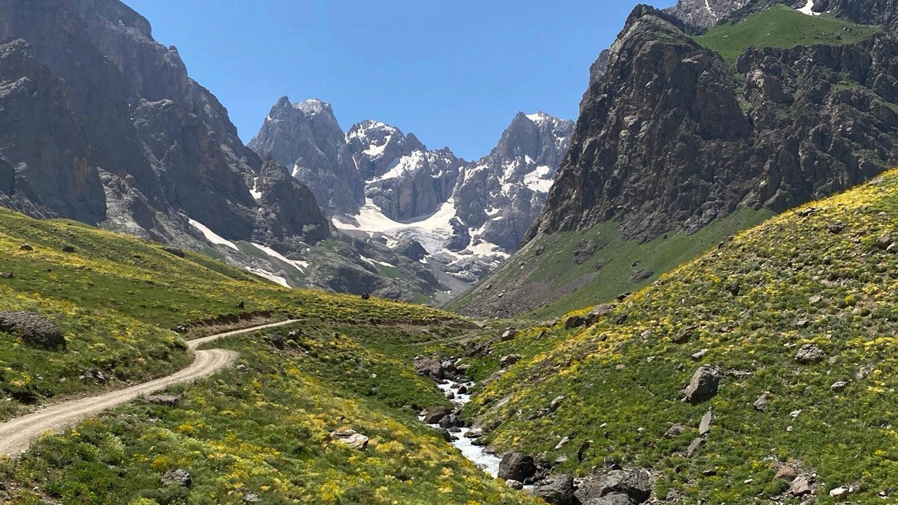 Foto - Cilo Dağı’nda alarm! Türkiye'nin zirvesindeki buzullar eriyor