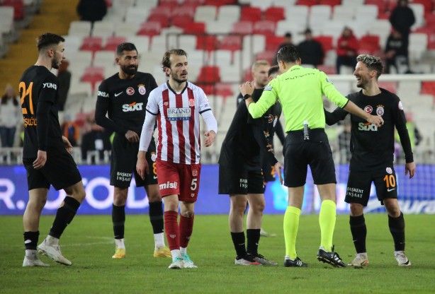 Foto - Cim-Bom'da kaçan balık büyük oldu... Bomba gelişme az önce tüm Türkiye’ye duyuruldu