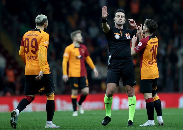 Foto - Cim-Bom'un futbolcuları isyan bayrağını çekti! Skandal sözler...