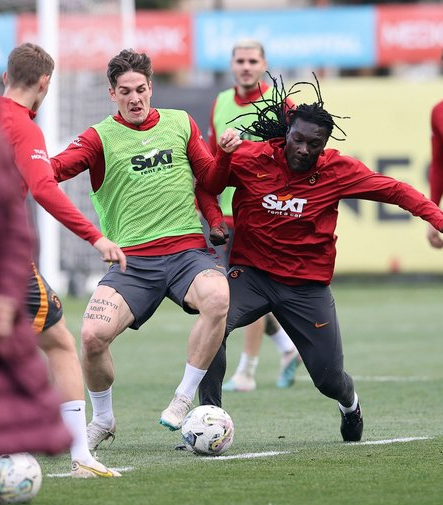 Cimbom'un yıldızına teklif yağıyor! 7 takım birden...