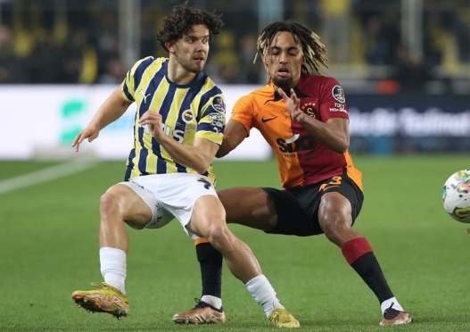 Foto - Cimbom'un yıldızına teklif yağıyor! 7 takım birden...