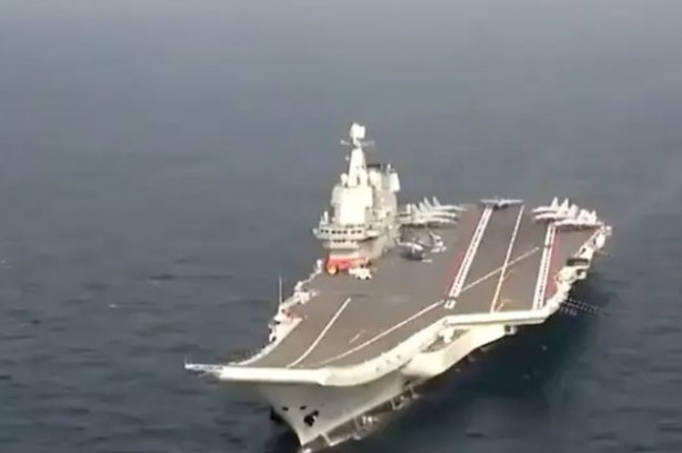 Foto - Çin denizlerde hakimiyet peşinde! Uçak gemisi CNS Shandong'da büyük hareketlilik
