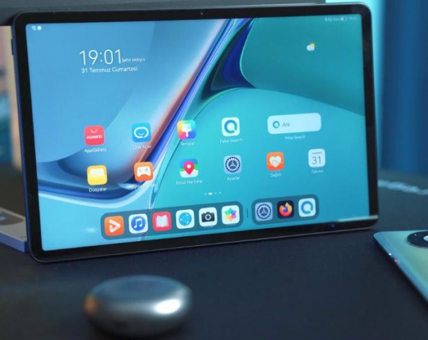 Foto - Çin devi Microsoft'un tahtını sarsacak