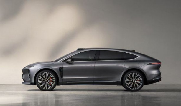 Foto - Çin firması Alman otomobil devlerine rakip oluyor! Elektrikli ultra lüks Nio ET9 tanıtıldı