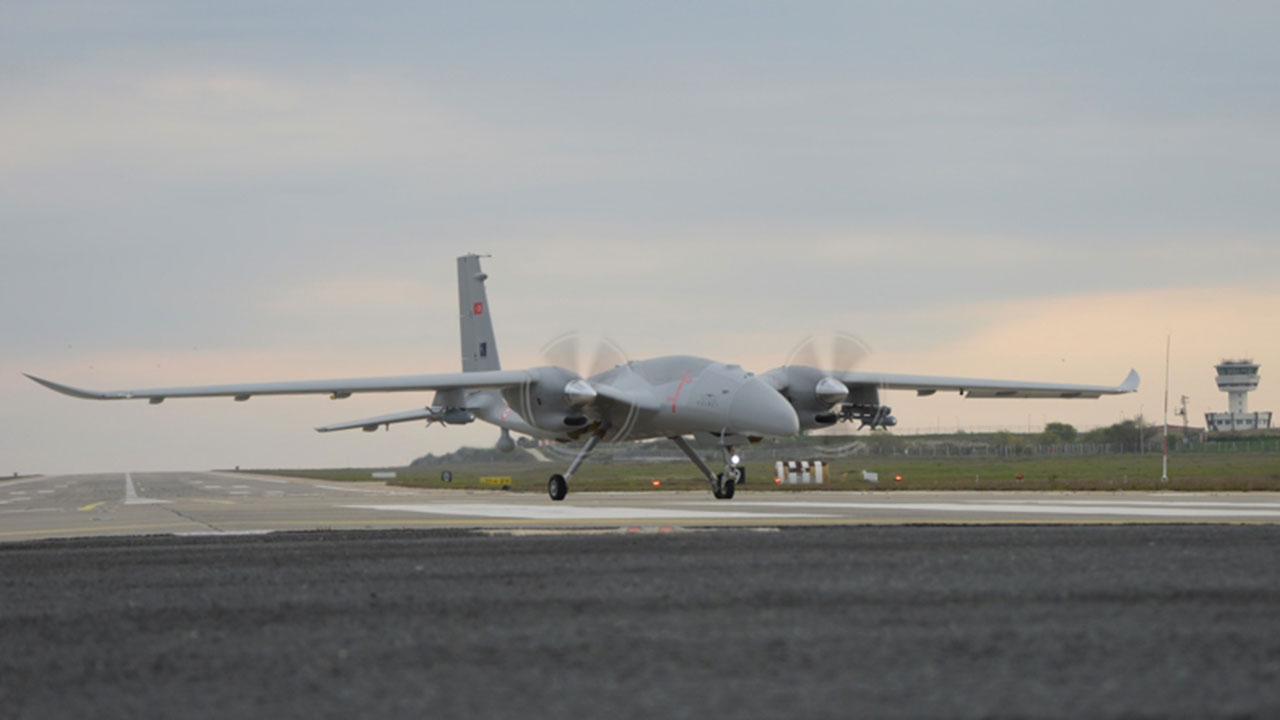 Foto - Çin İHA'ları yüzüstü bıraktı! Pekin'e kızan Arap ülkesi Türkiye'den acil olarak İHA siparişi verdi