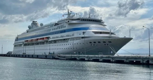 Foto - Çin ikinci büyük gemisini suya indirecek