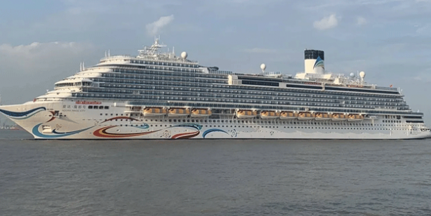 Foto - Çin ikinci büyük gemisini suya indirecek