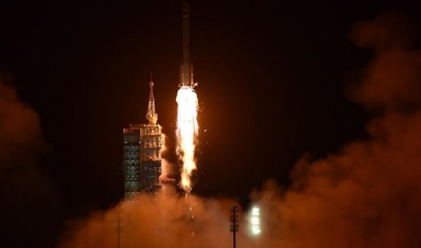 Foto - Çin, Starlink rakibi uyduları fırlattıktan sonra yörünge enkaza döndü