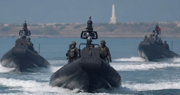 Çin Tayvan'ın etrafını sardı! Pasifik ısınıyor