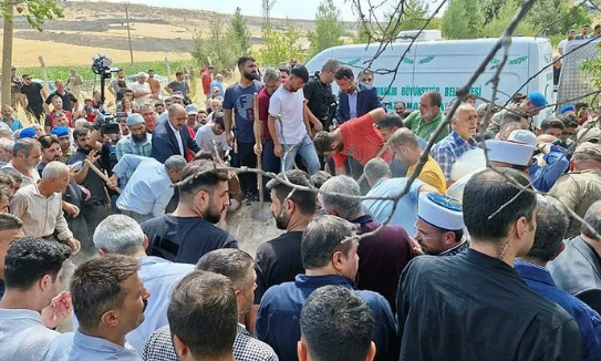 Foto - Cinayetin sır anahtarı o battaniye