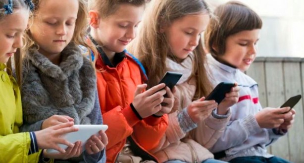 Foto - Çin’de milyonlarca kişi sadece 40 dakika internete girebilecek