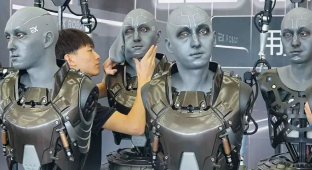 Foto - Çin’den inanılmaz görüntüler! Kendilerini klonluyorlar