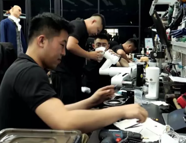 Çin’den inanılmaz görüntüler! Kendilerini klonluyorlar