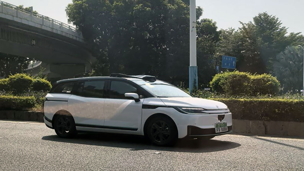 Foto - Çin’den Tesla’nın robotaksi hamlesine cevap geldi
