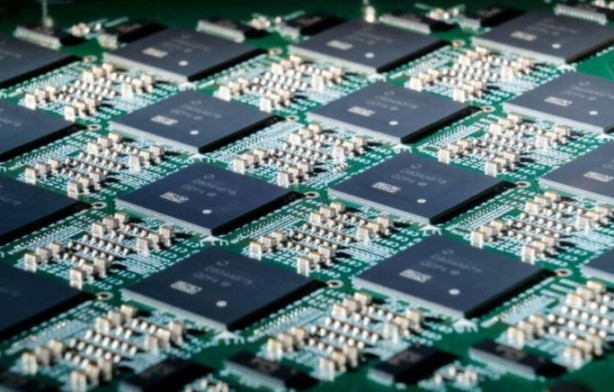 Foto - Çin’den yapay zeka çipi hamlesi! ABD'li firmalara rakip olacaklar