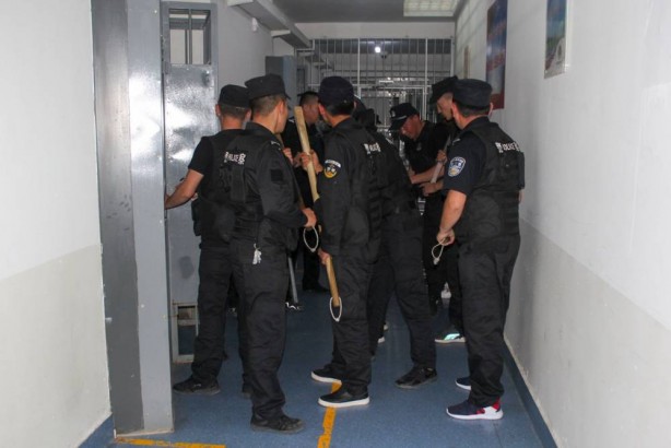 Foto - Çin'in Doğu Türkistanlılara uyguladığı işkenceye dair fotoğraflar sızdırıldı!