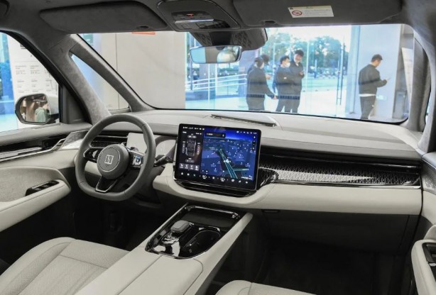 Foto - Çin'in önlenemez yükselişi! İşte dünyanın en hızlı şarj olan aracı